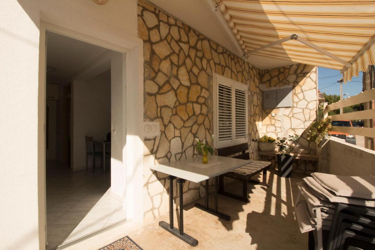 Apartmani Ana Juricev Vodice Водице Екстериор снимка