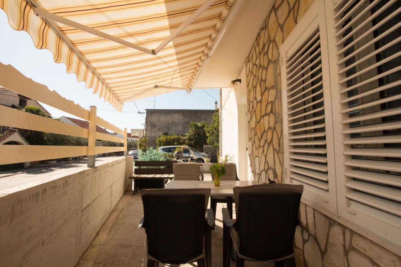 Apartmani Ana Juricev Vodice Водице Екстериор снимка