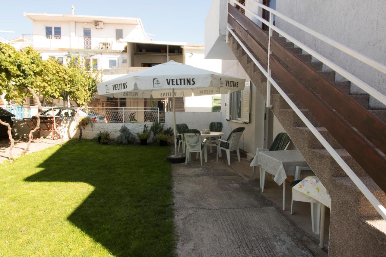 Apartmani Ana Juricev Vodice Водице Екстериор снимка