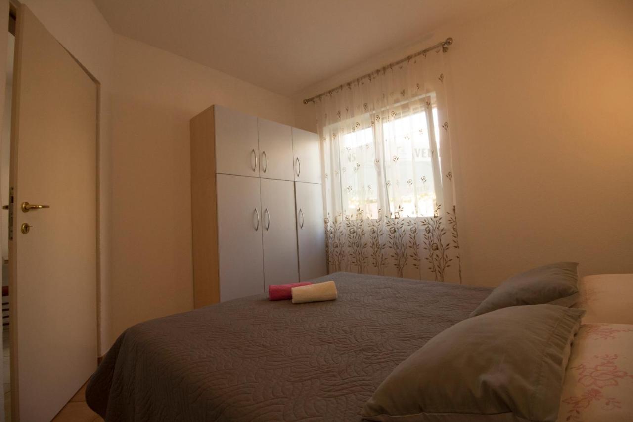 Apartmani Ana Juricev Vodice Водице Екстериор снимка