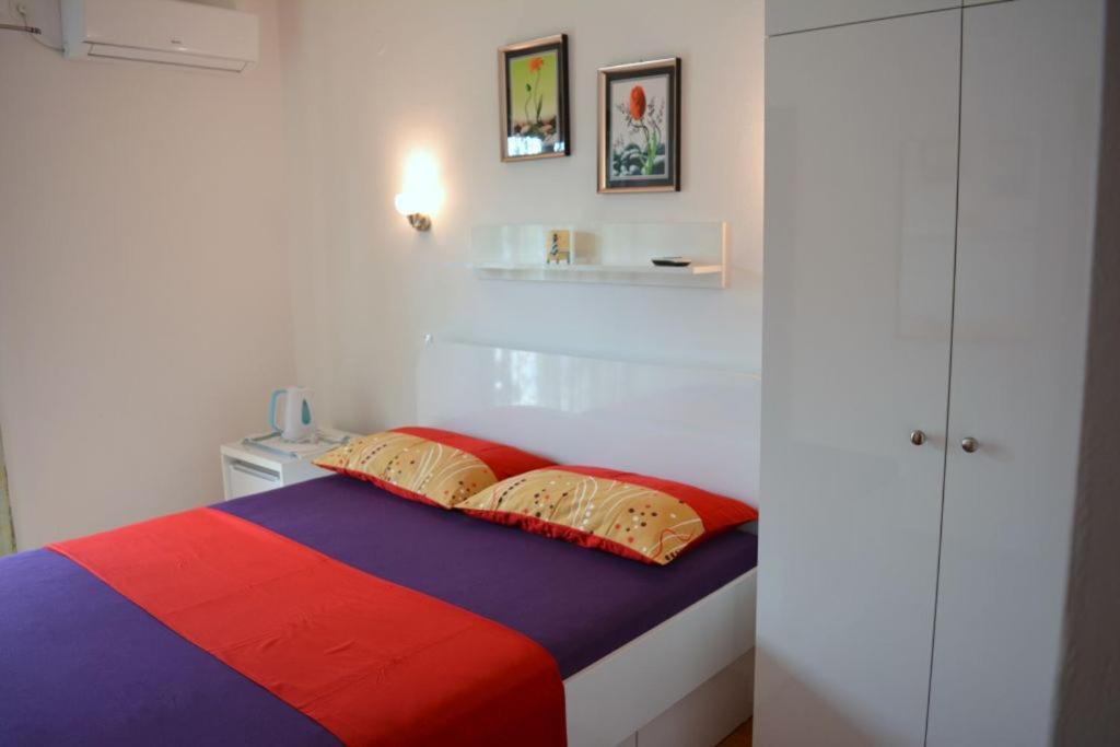 Apartmani Ana Juricev Vodice Водице Екстериор снимка