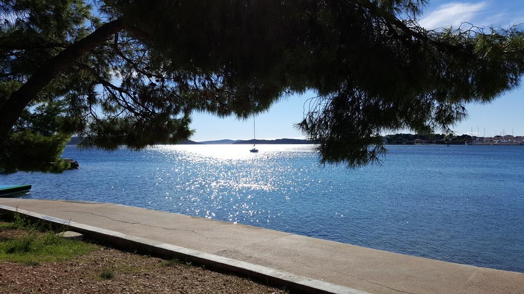 Apartmani Ana Juricev Vodice Водице Екстериор снимка