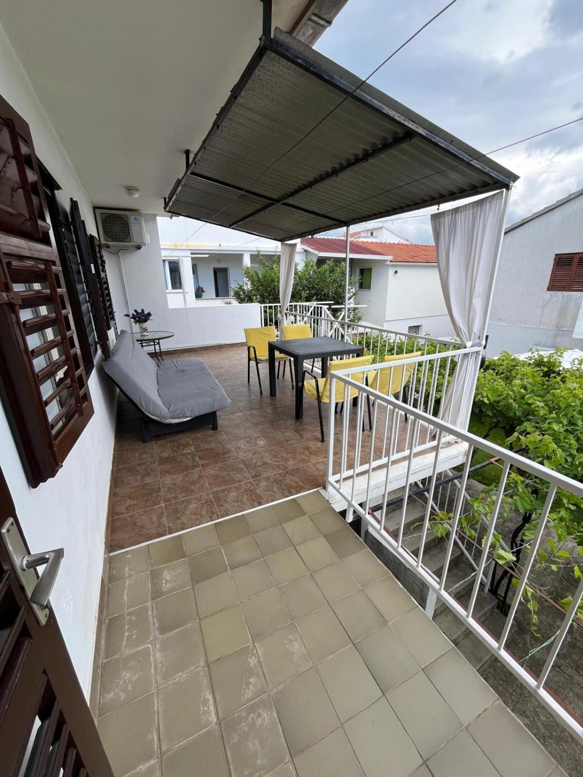Apartmani Ana Juricev Vodice Водице Екстериор снимка