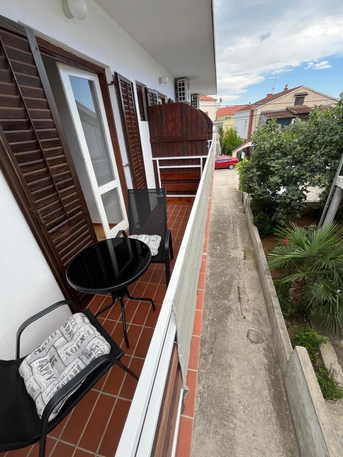 Apartmani Ana Juricev Vodice Водице Екстериор снимка