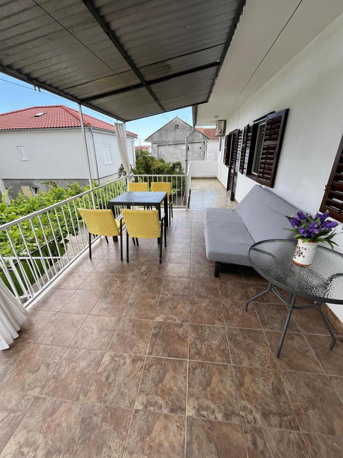 Apartmani Ana Juricev Vodice Водице Екстериор снимка